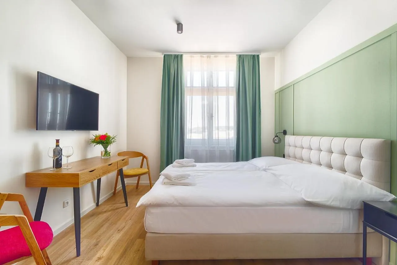 Luma Terra Prague Hostel Чехия