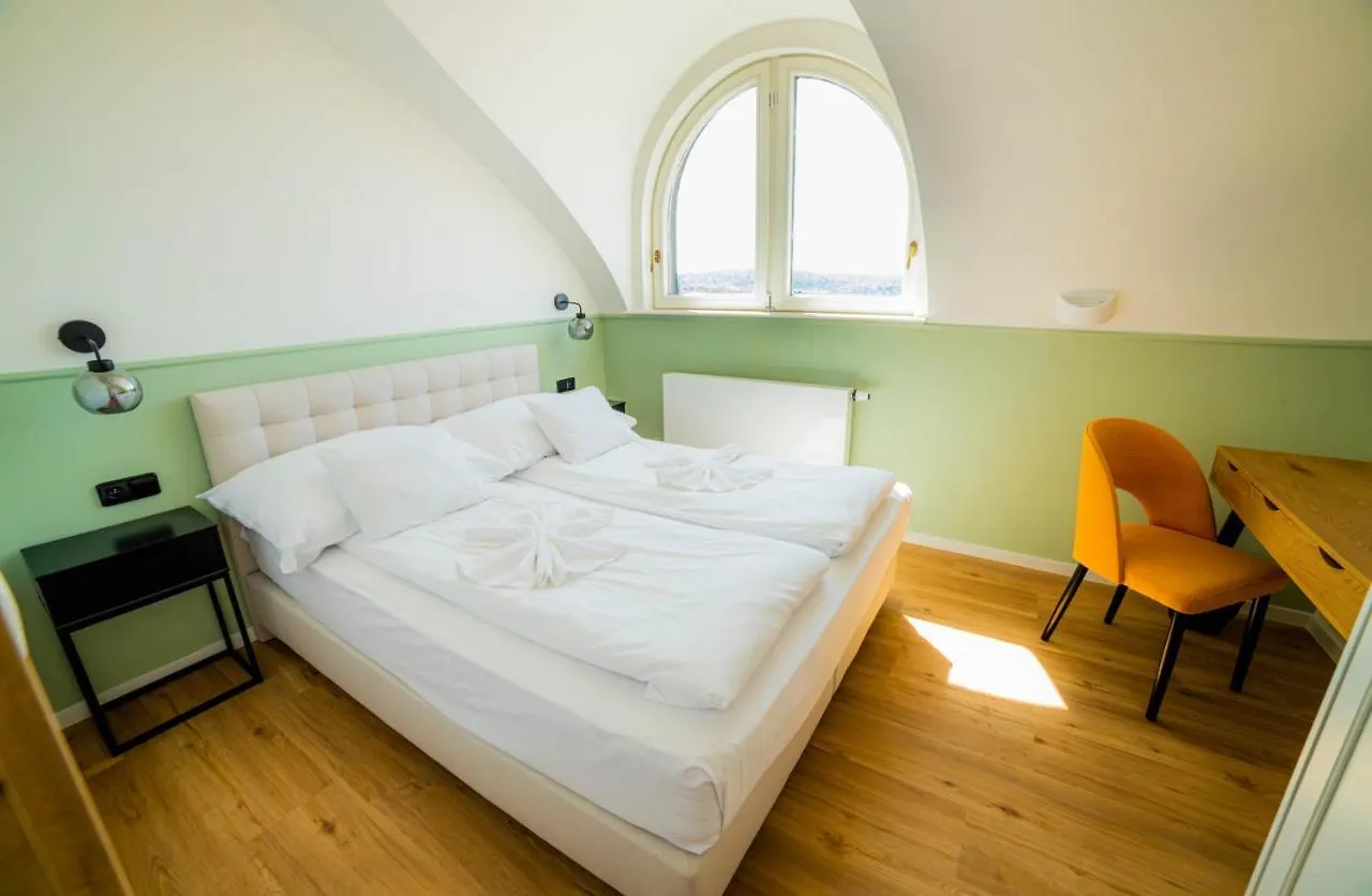 Luma Terra Prague Hostel 0*,  Czechy