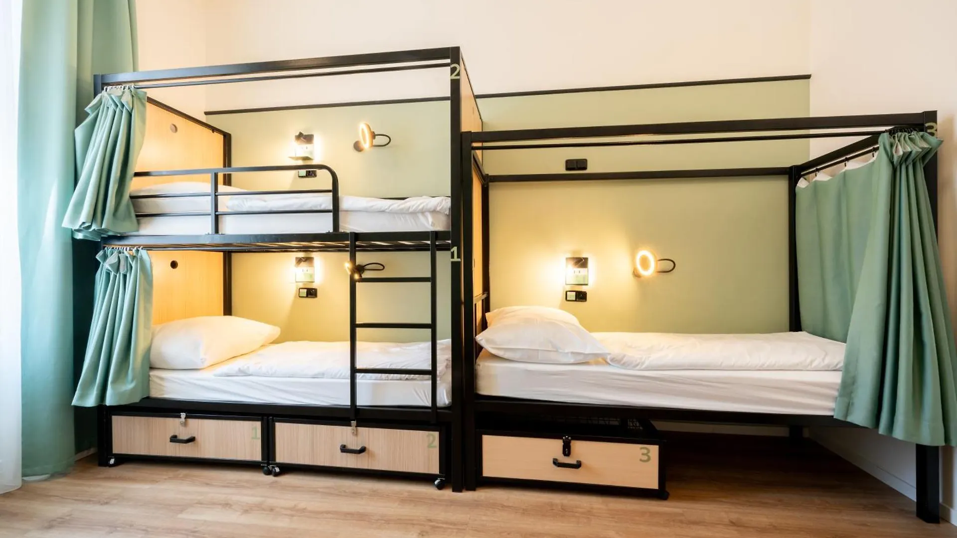 Luma Terra Prague Hostel 0*,